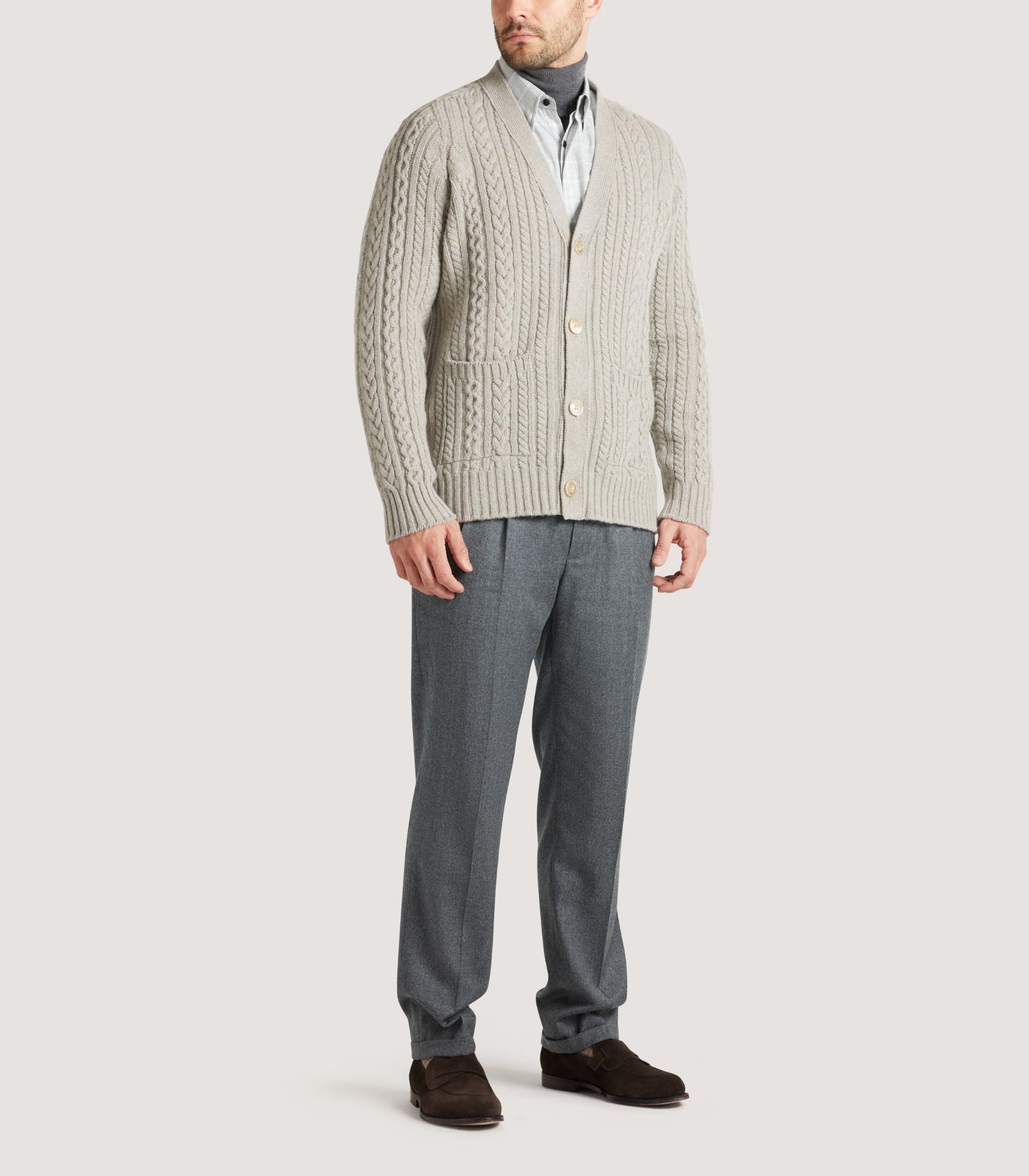 Men's Cashmere Cable And Rib V Neck Cardigan In Drab
