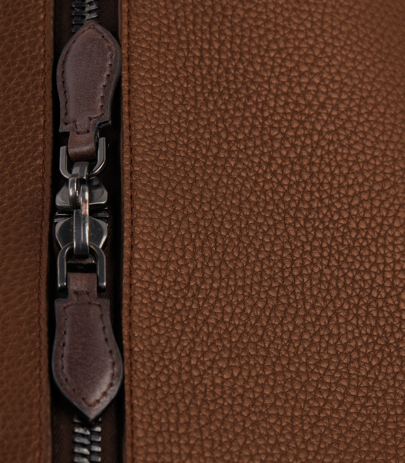 Leather Duffle Holdall Loader In Cognac