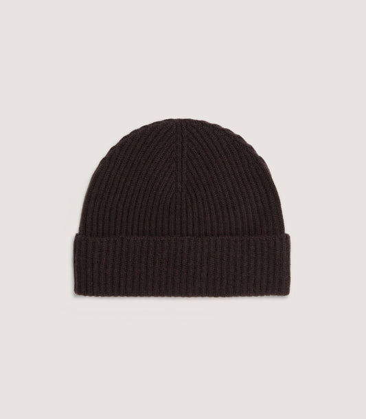 Ribbed Cashmere Beanie in Chocolate