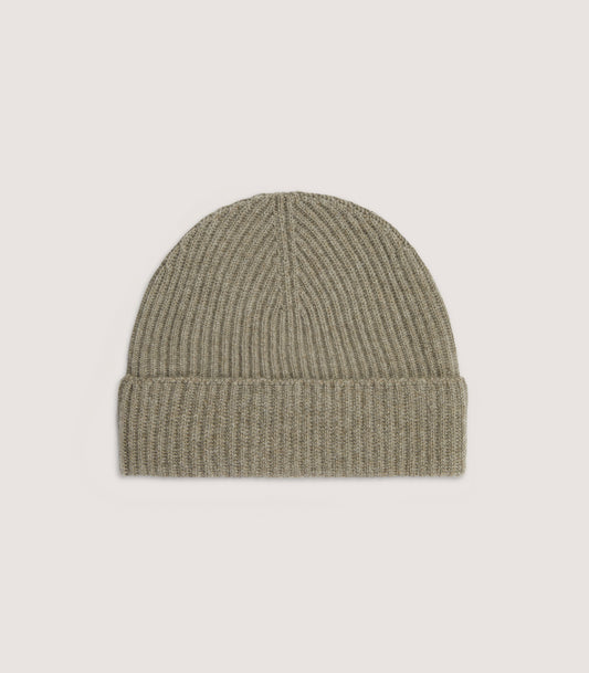 Ribbed Cashmere Beanie in Sage