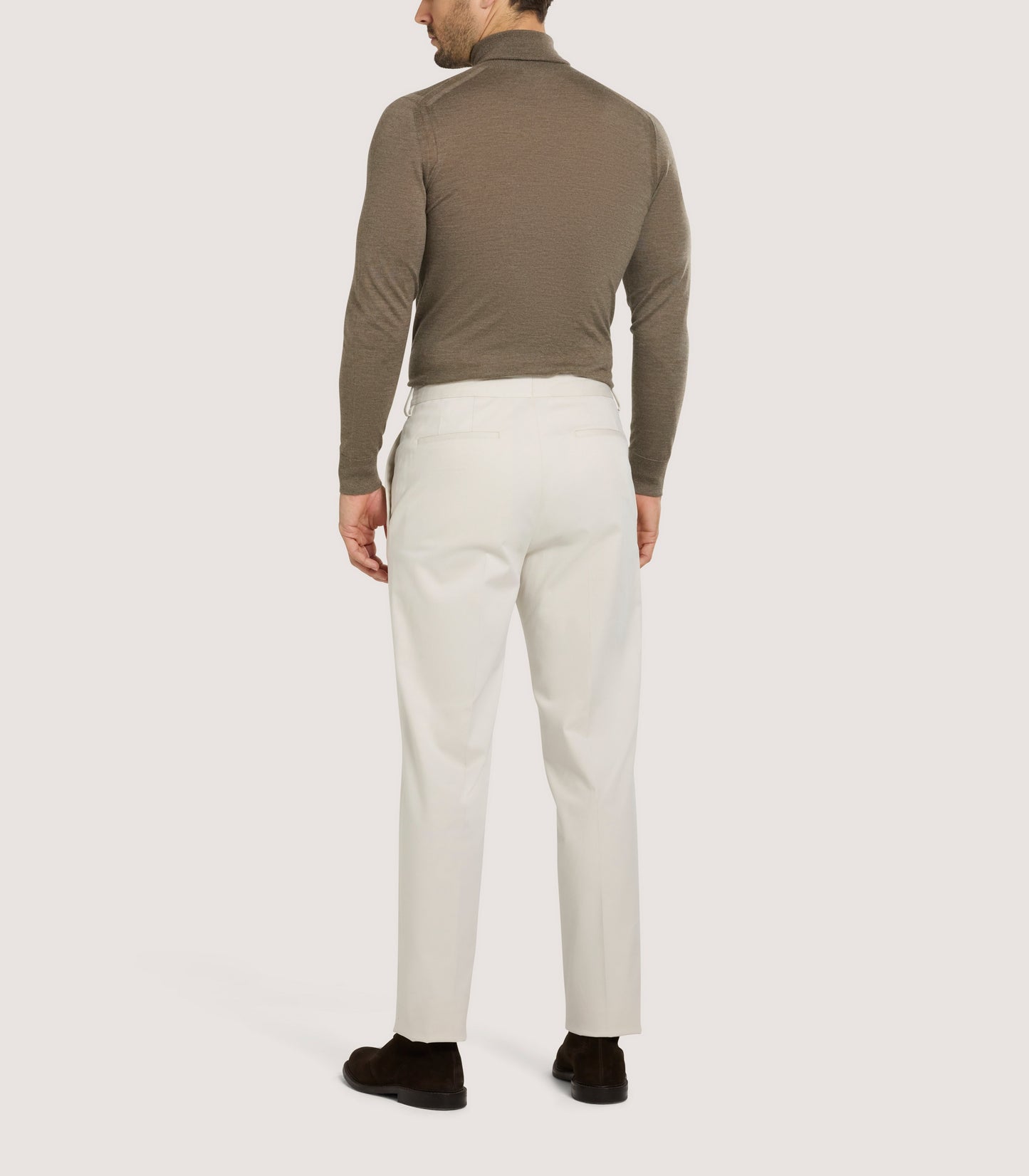 Men's Extra Fine Worsted Cashmere Seamless Turtleneck In Taupe