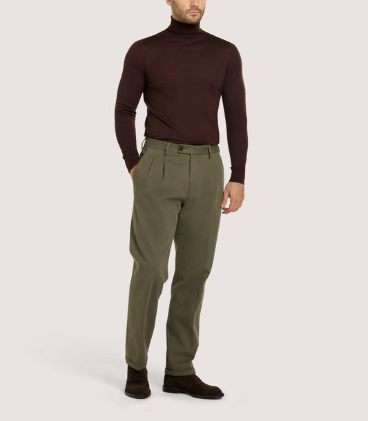 Men's Extra Fine Worsted Cashmere Seamless Turtleneck In Dark Umber