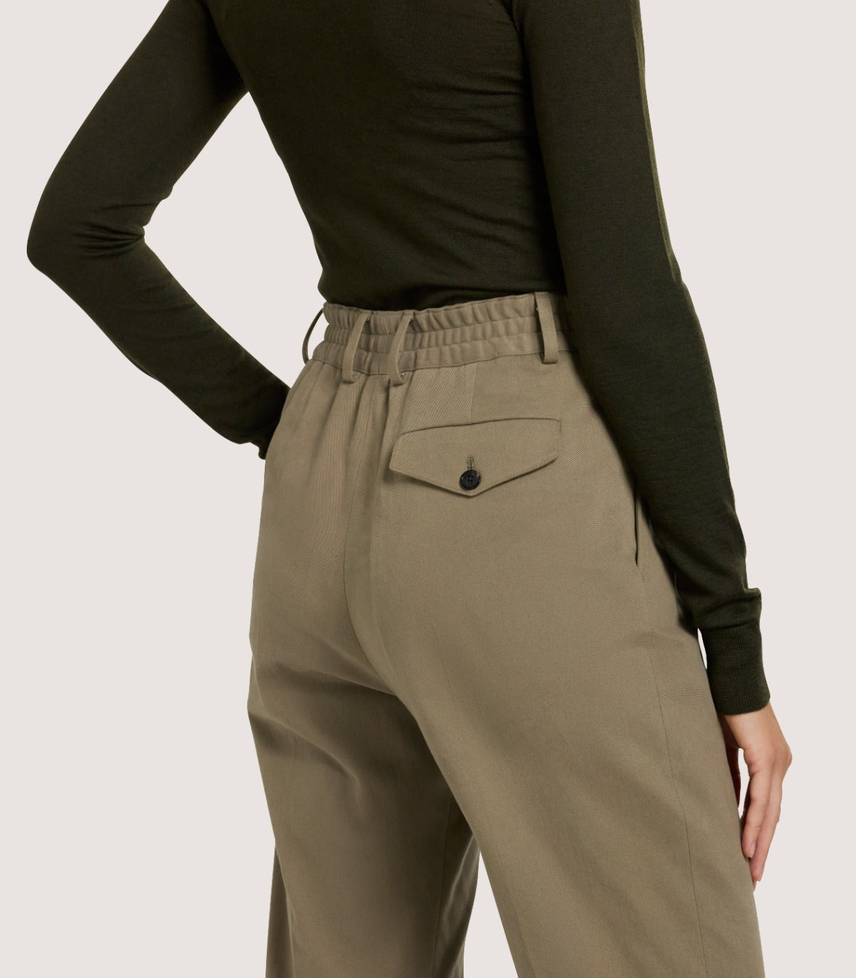 Women's Extra Fine Worsted Cashmere Turtleneck In Loden