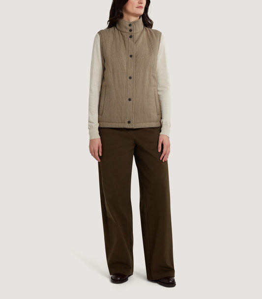 Women's Eccleston Padded Gilet in Peppercorn
