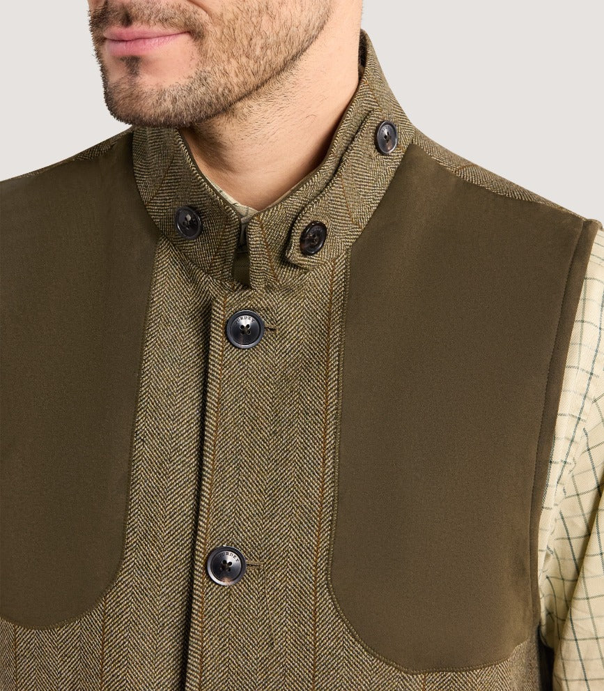 Men's Tweed High Collar Shooting Vest in Cairn Tweed