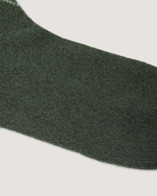 Cashmere Blend Argyle Socks in Loden