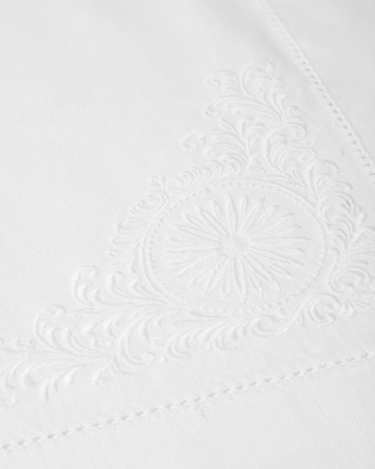 Rose and Scroll Place Mat in White
