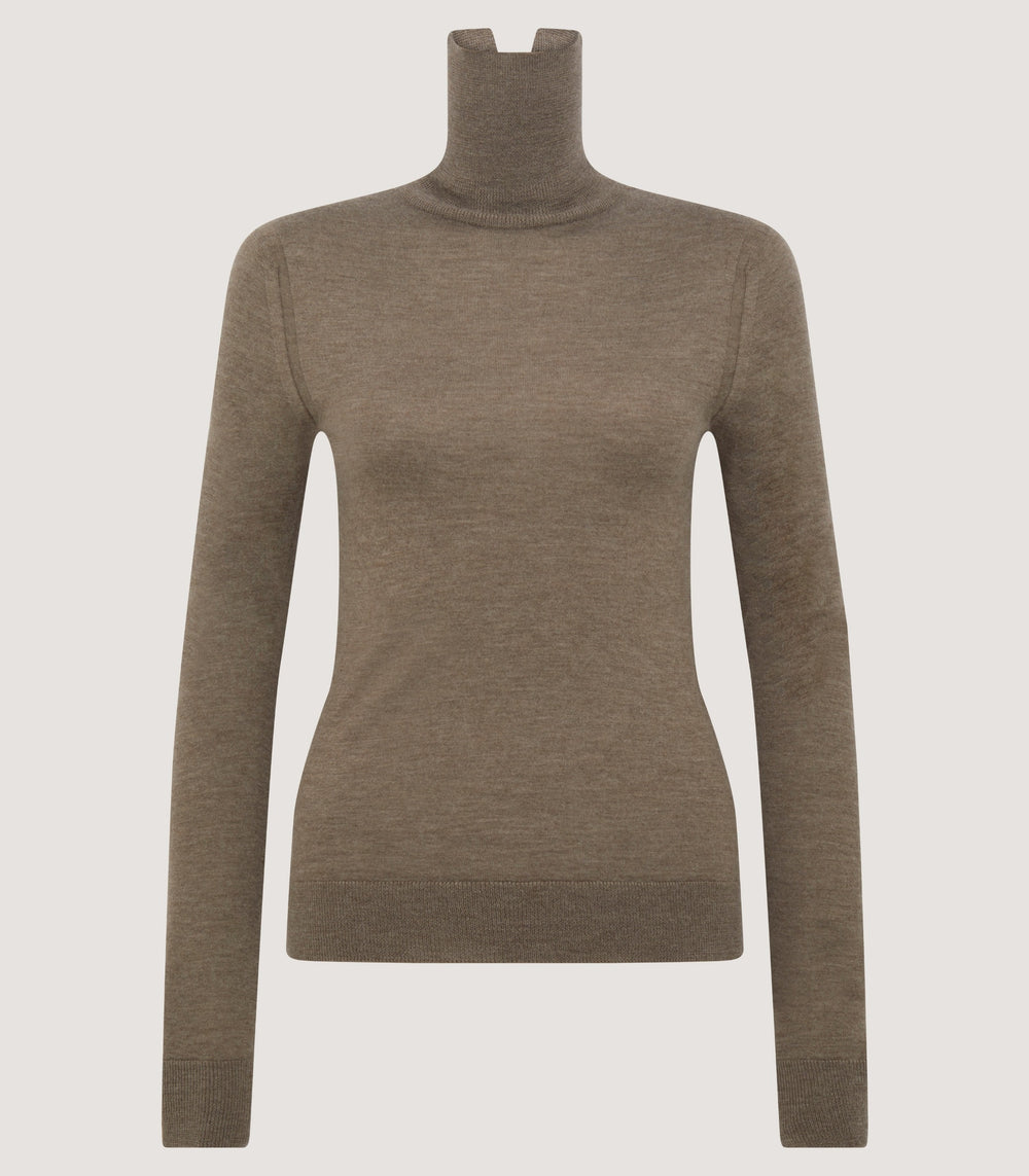 Women's Extra Fine Worsted Cashmere Turtleneck In Light Taupe