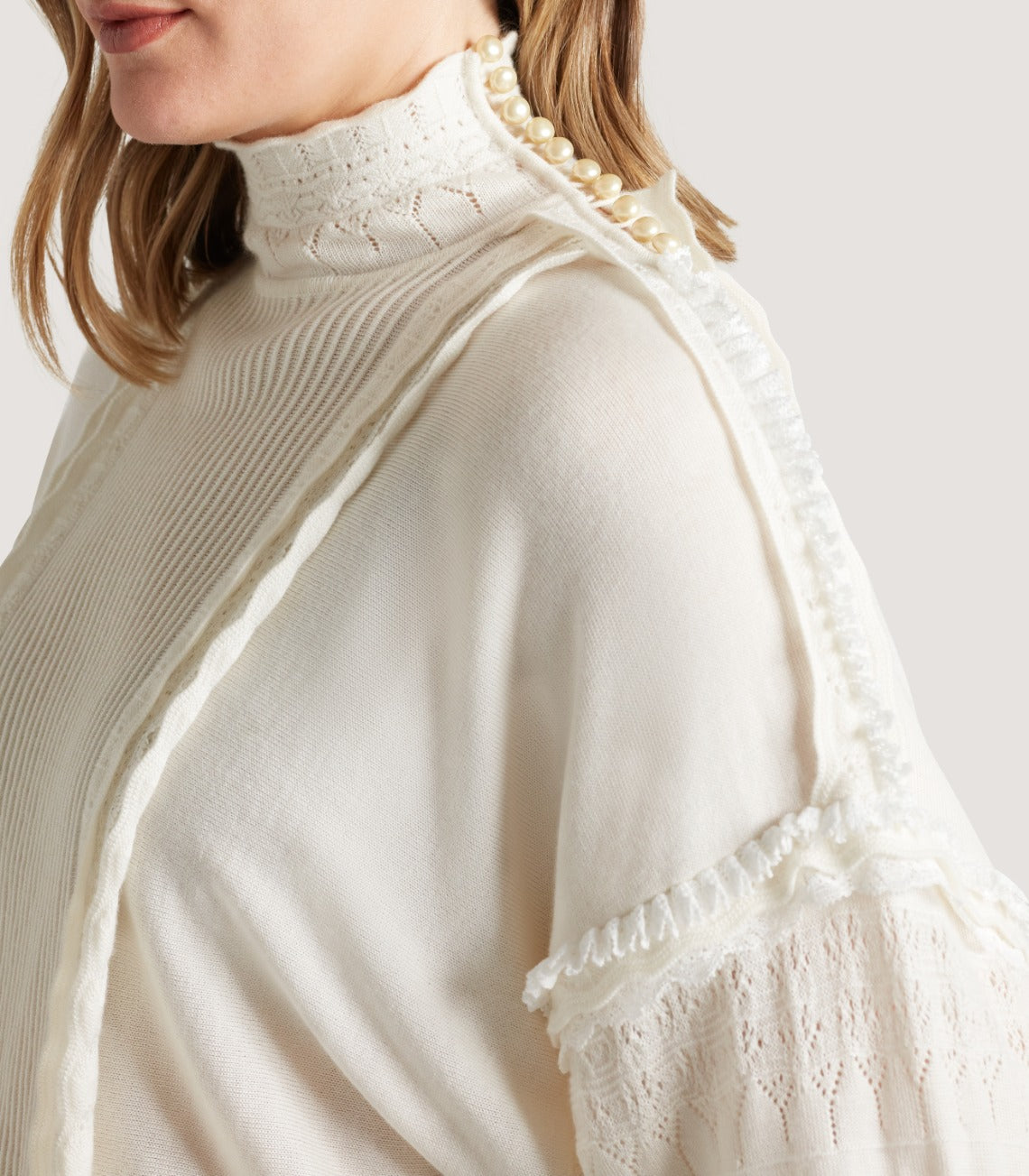 Women's Cashmere Sweater Blouse With Lace Trim In Ivory