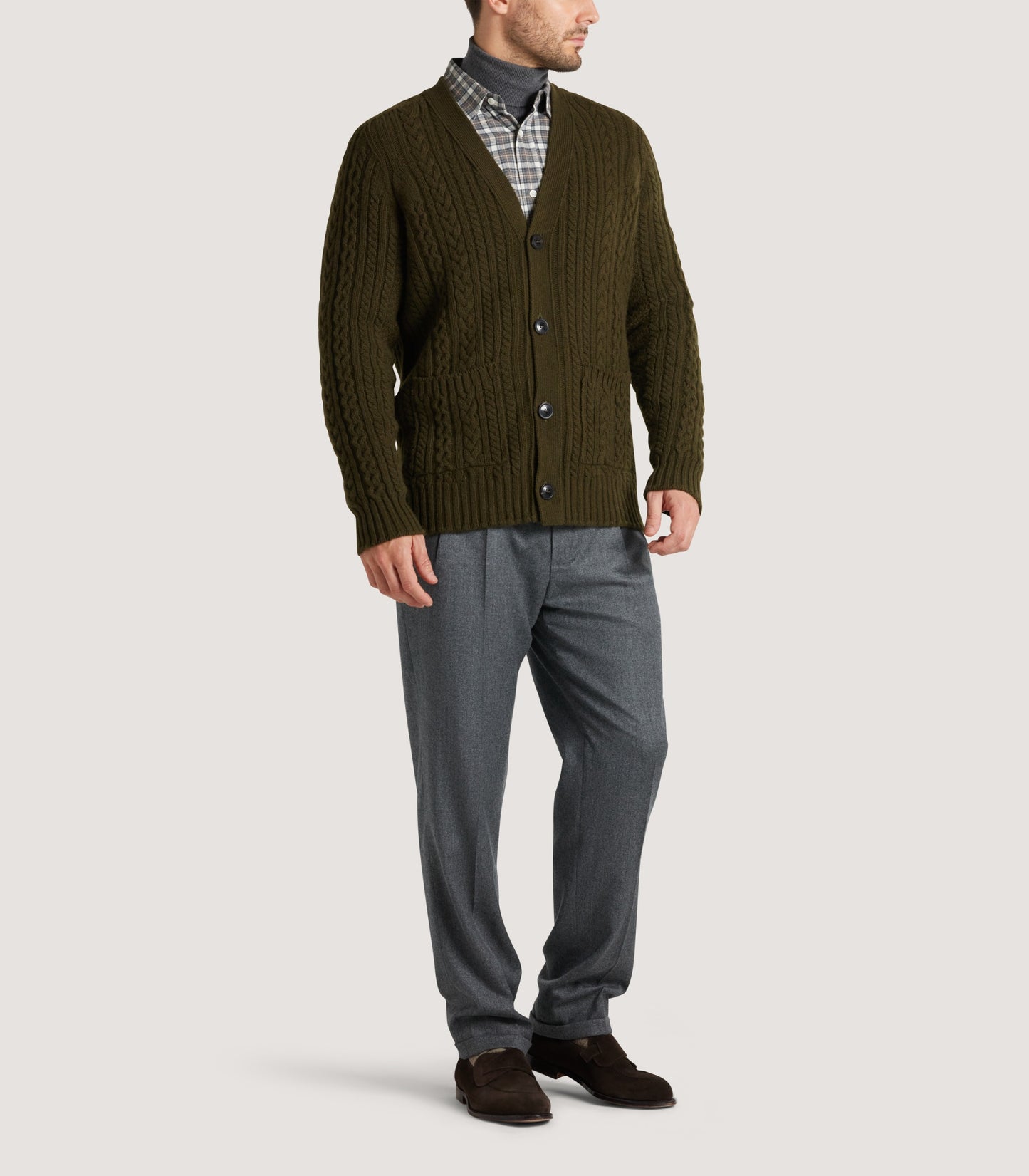 Men's Cashmere Cable And Rib V Neck Cardigan In Military