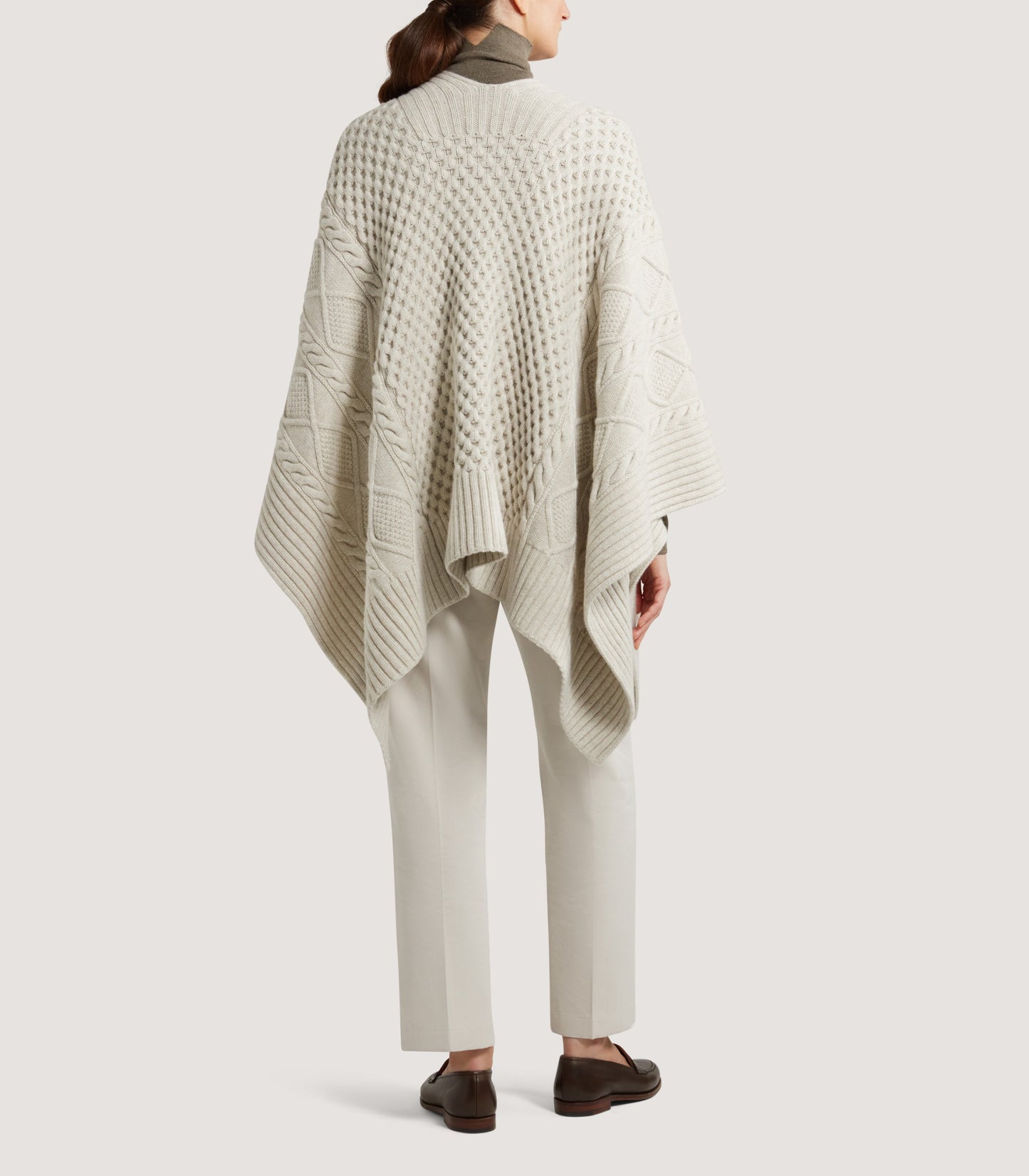 Women's Lammermuir Knitted Aran Cape in Ivory