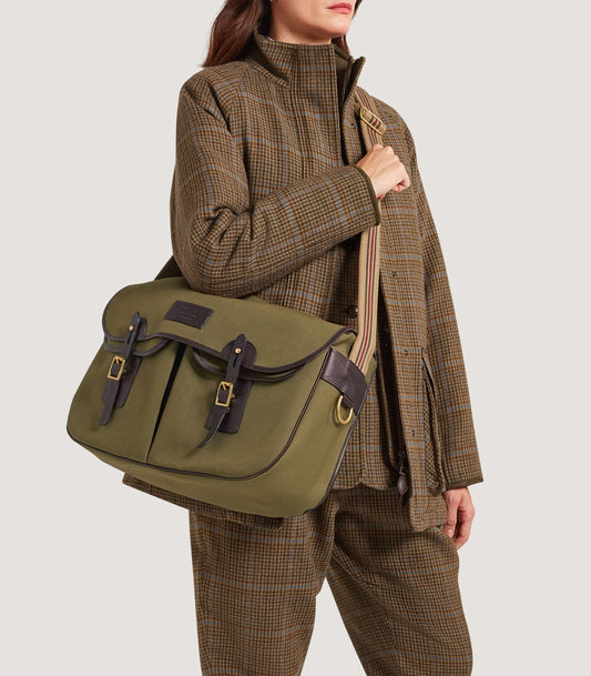 The Field Game Bag in Sporting Green
