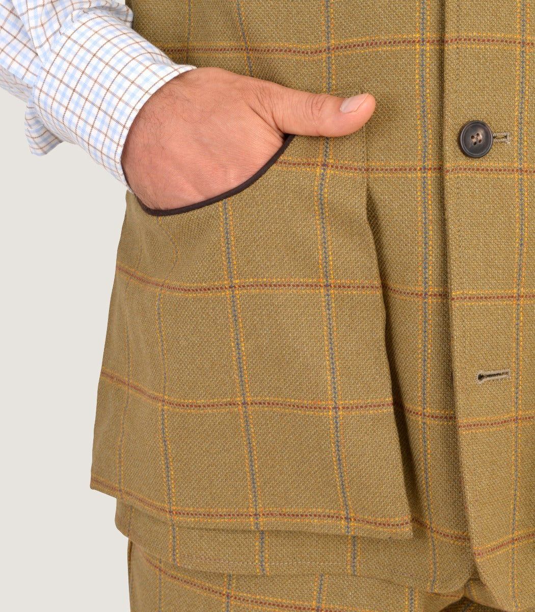 Men's Technical Tweed High Collar Sporting Vest In Berkshire