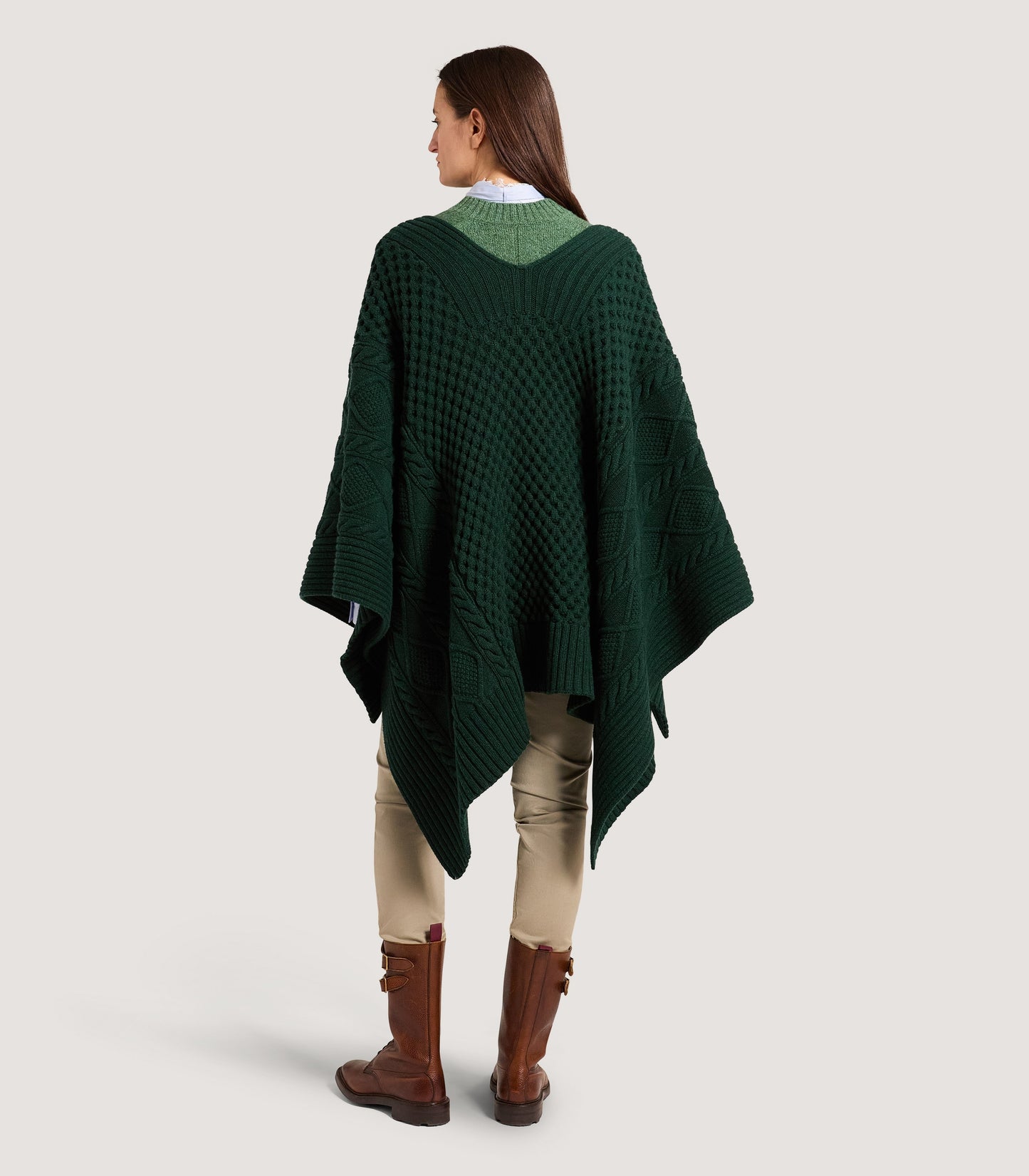 Women's Lammer Muir Knitted Aran Cape In Emerald