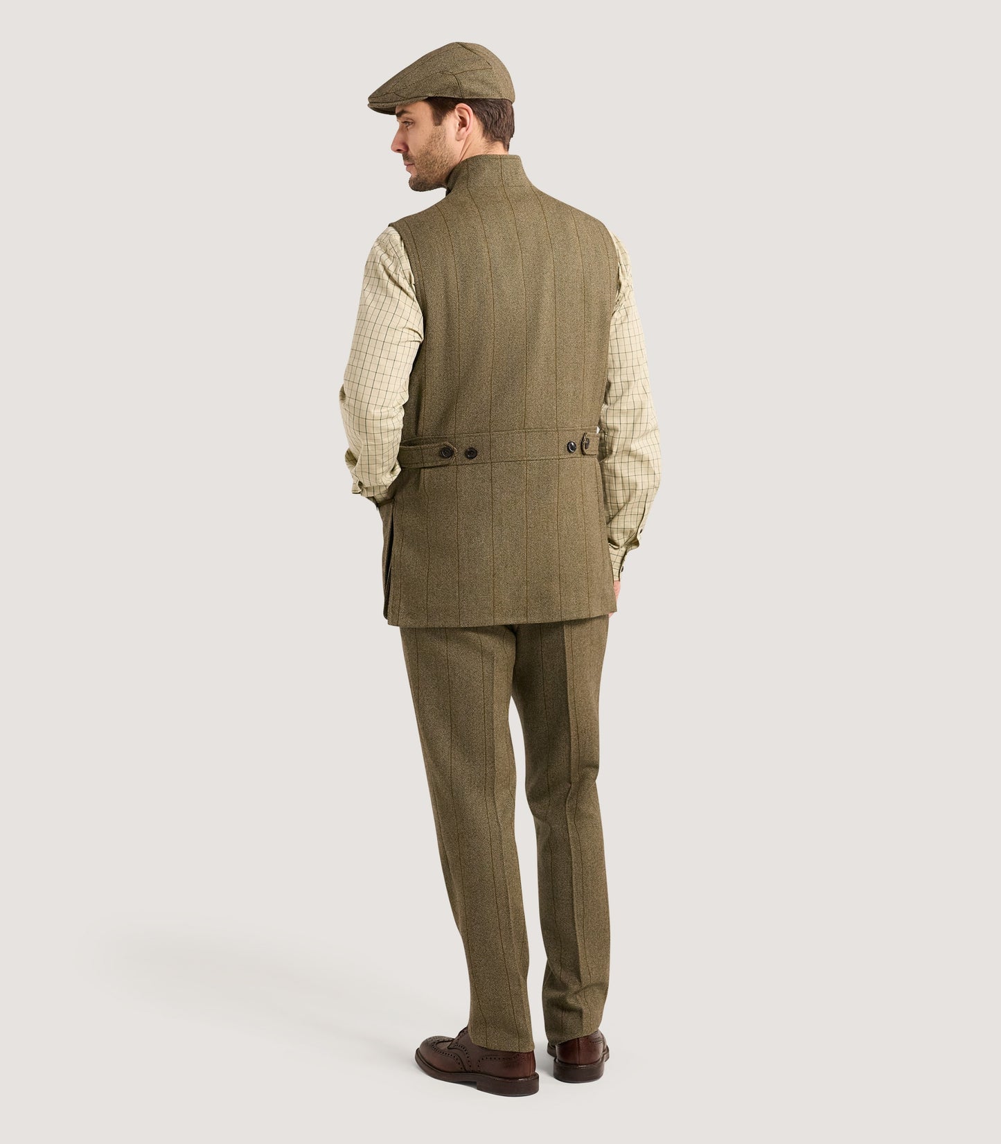 Men's Tweed High Collar Shooting Vest in Cairn Tweed