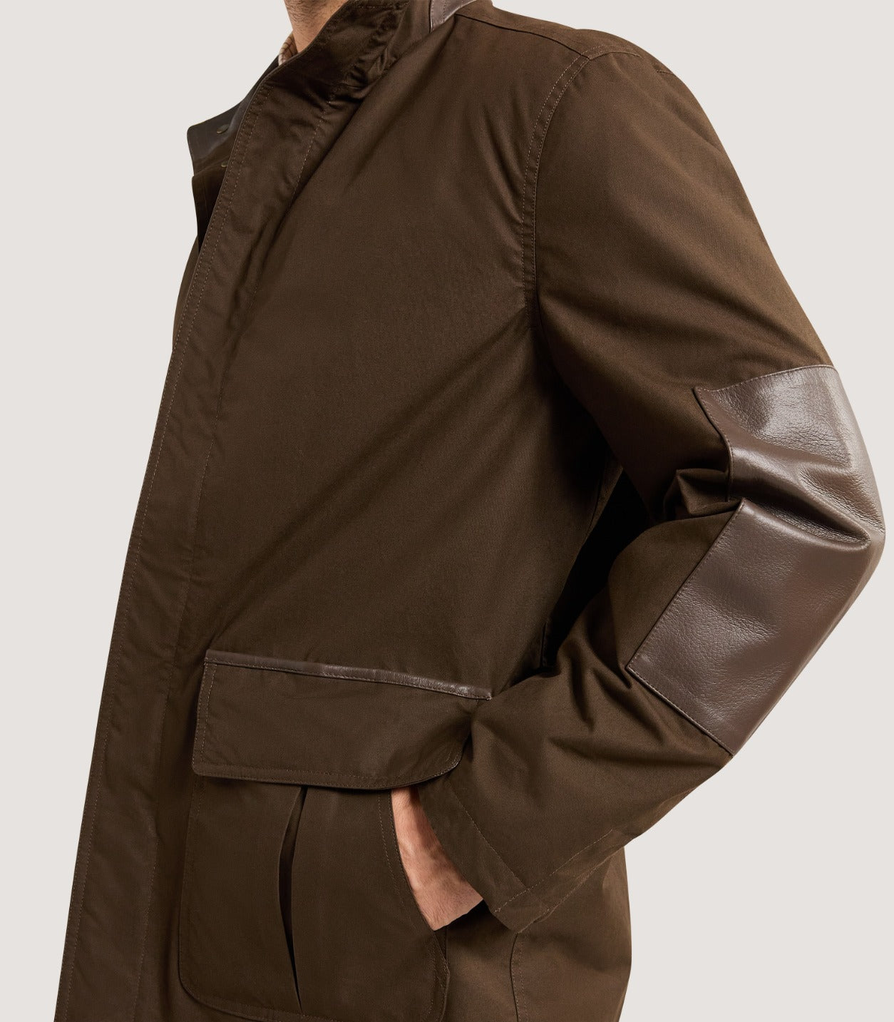 Men's Kingsley Travel Jacket in Coffee