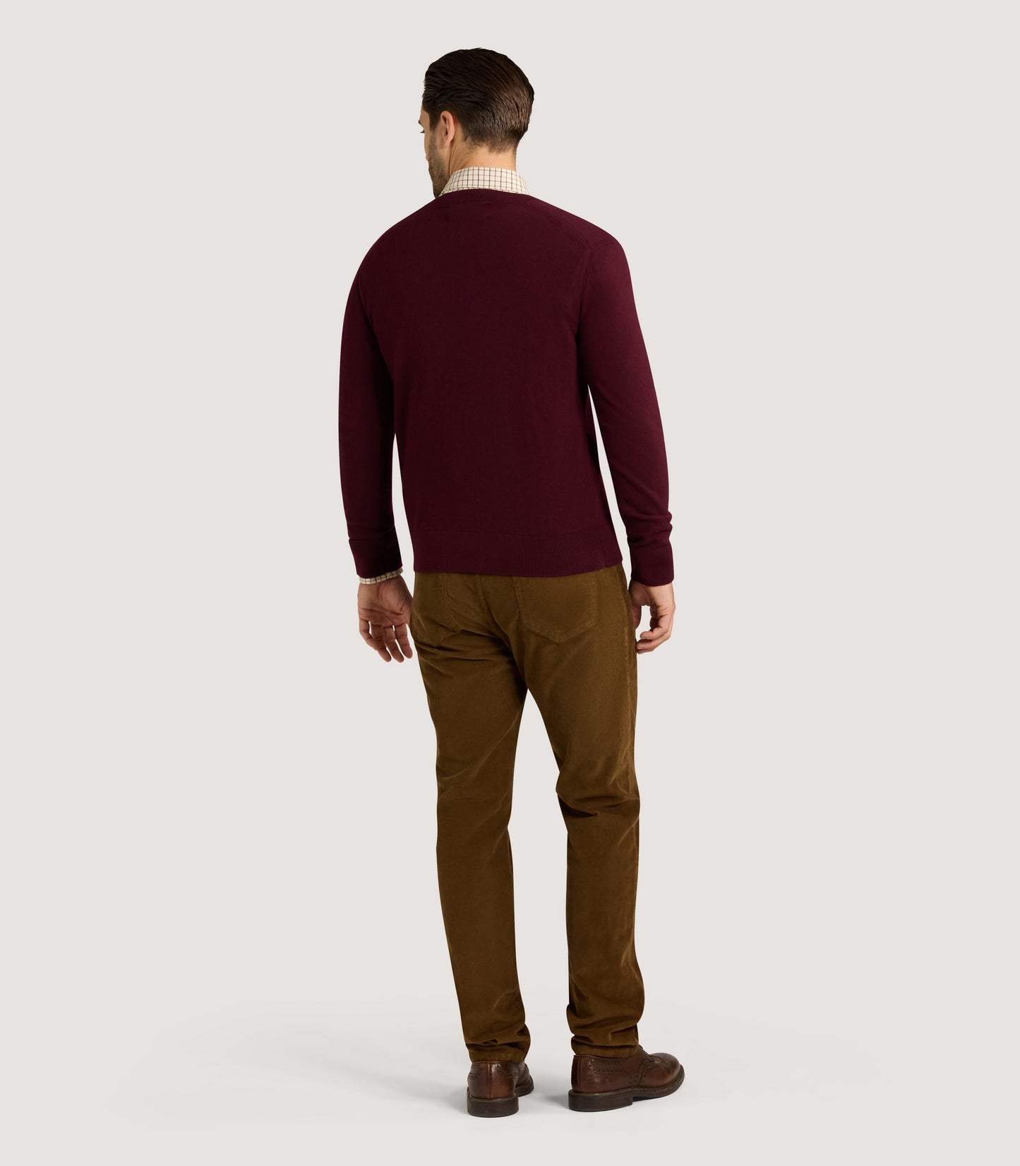 Men's Ensay British Outdoor V-Neck Jumper in Audley Red