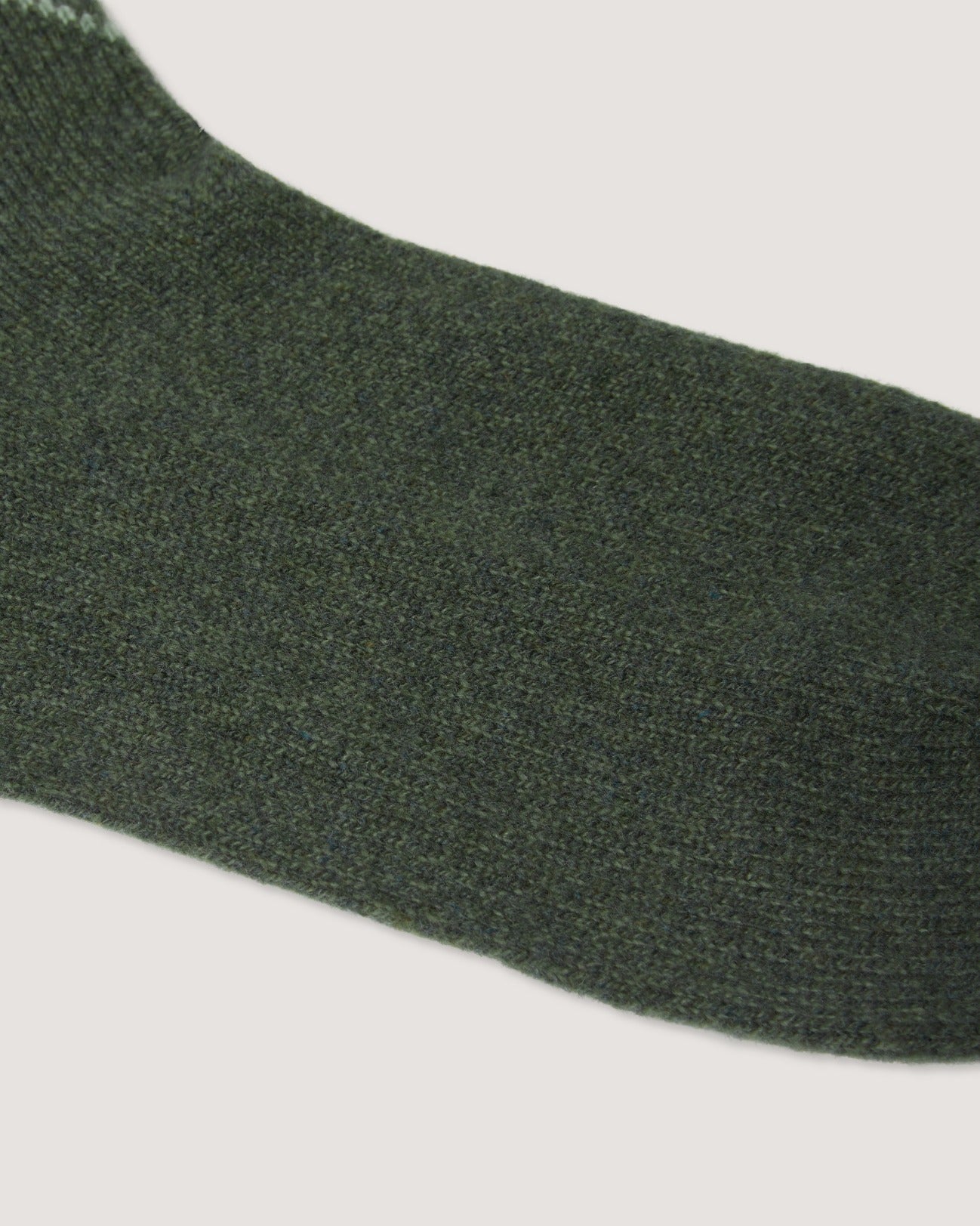 Cashmere Blend Argyle Socks in Loden