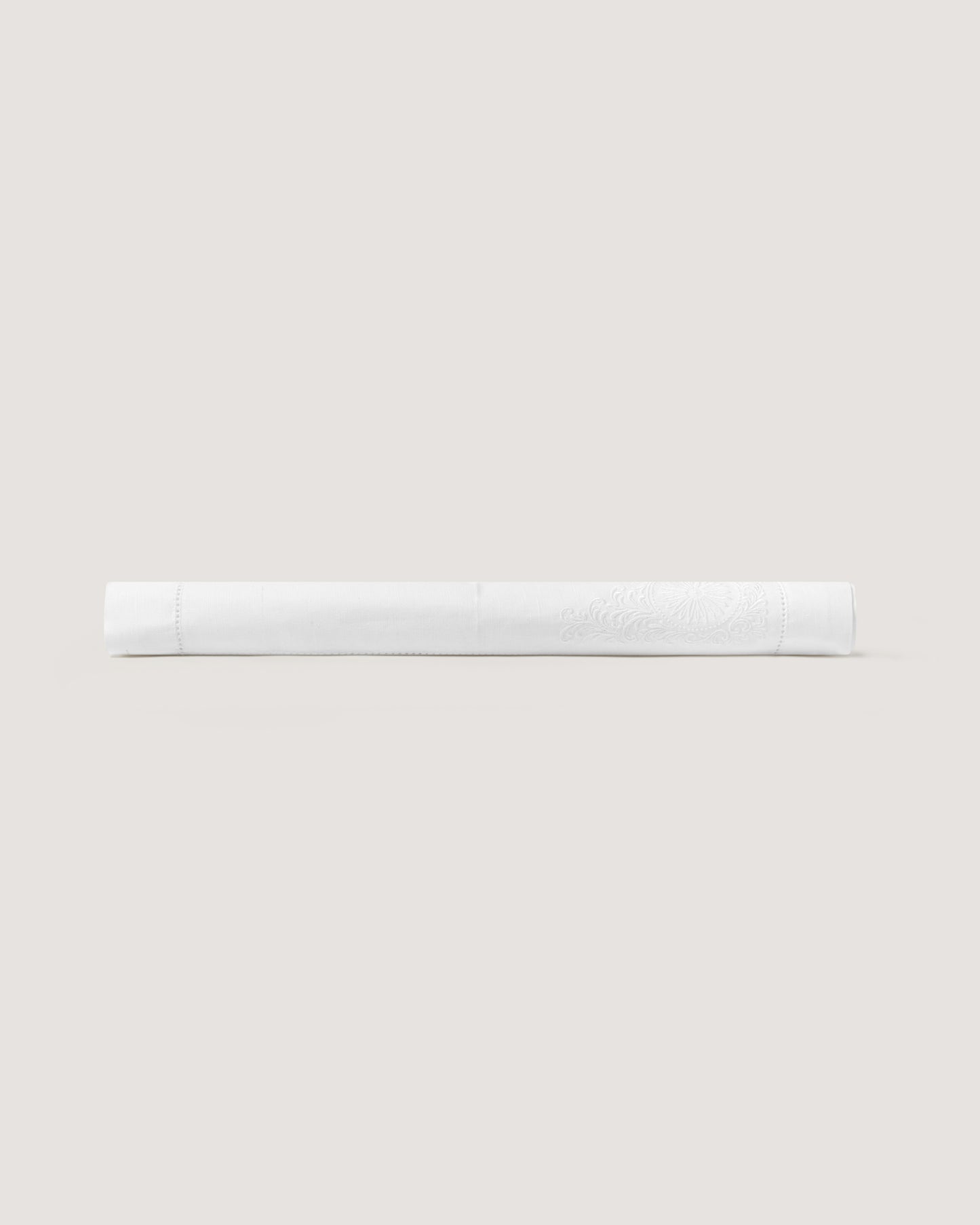 Rose and Scroll Place Mat in White