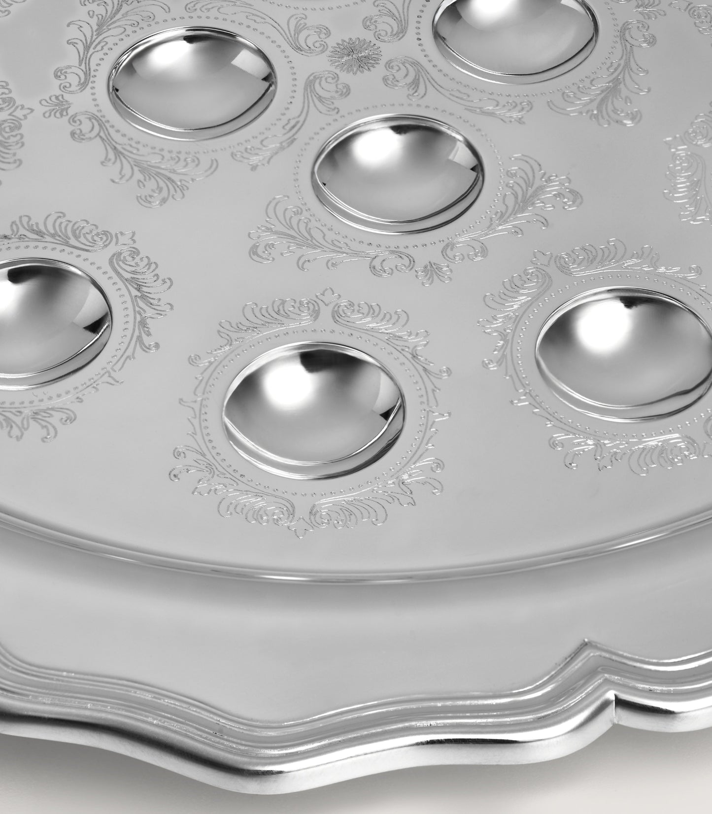 Rose and Scroll Olive Tray in Silver